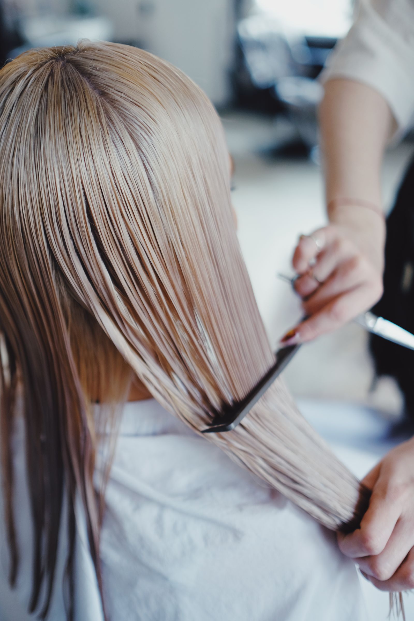 Long hair sectioned and cut at our Seoul salon